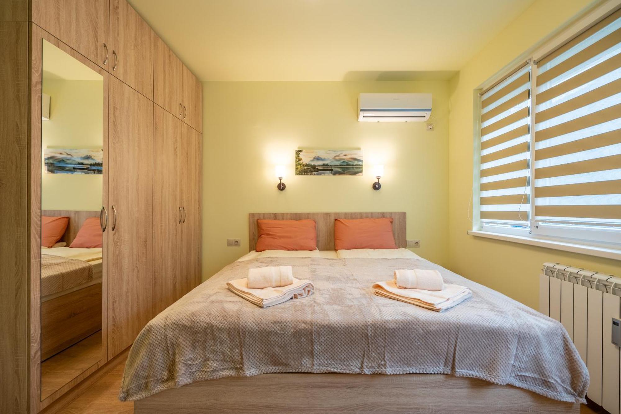 Top Location Central New & Spacious 3 Bdr Apt Medical Academy Sofia Buitenkant foto