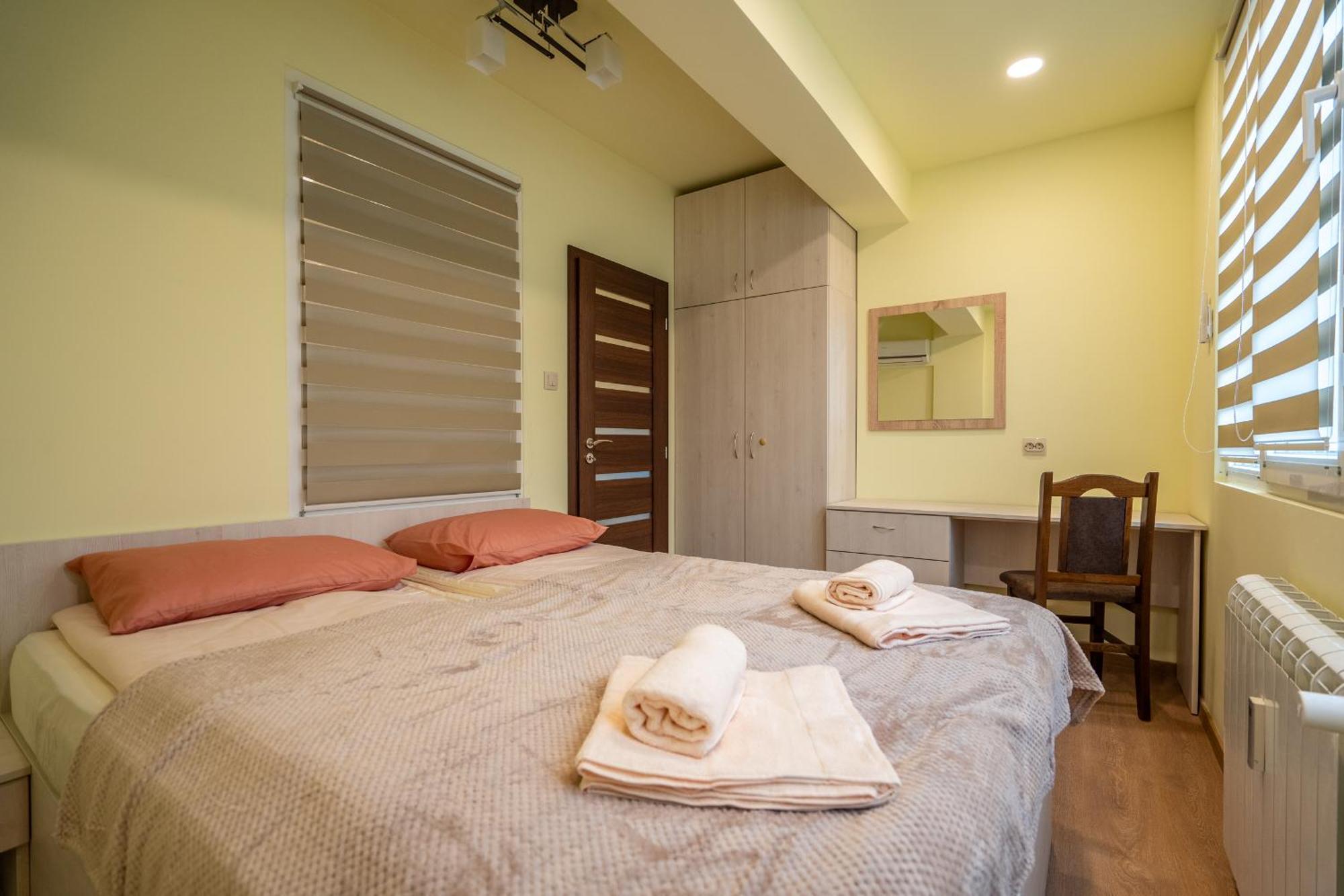Top Location Central New & Spacious 3 Bdr Apt Medical Academy Sofia Buitenkant foto